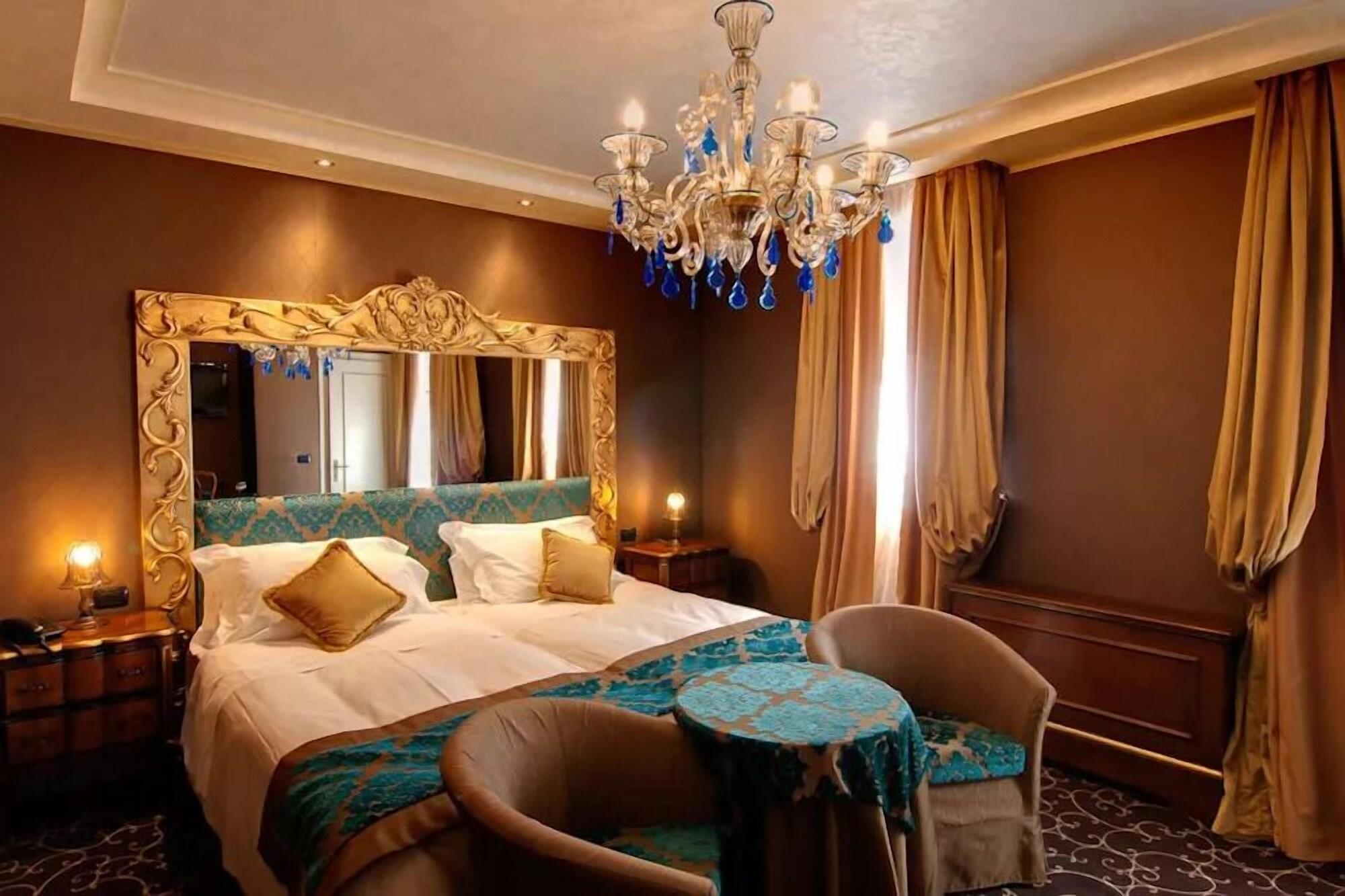 Pesaro Palace Venesia Bagian luar foto