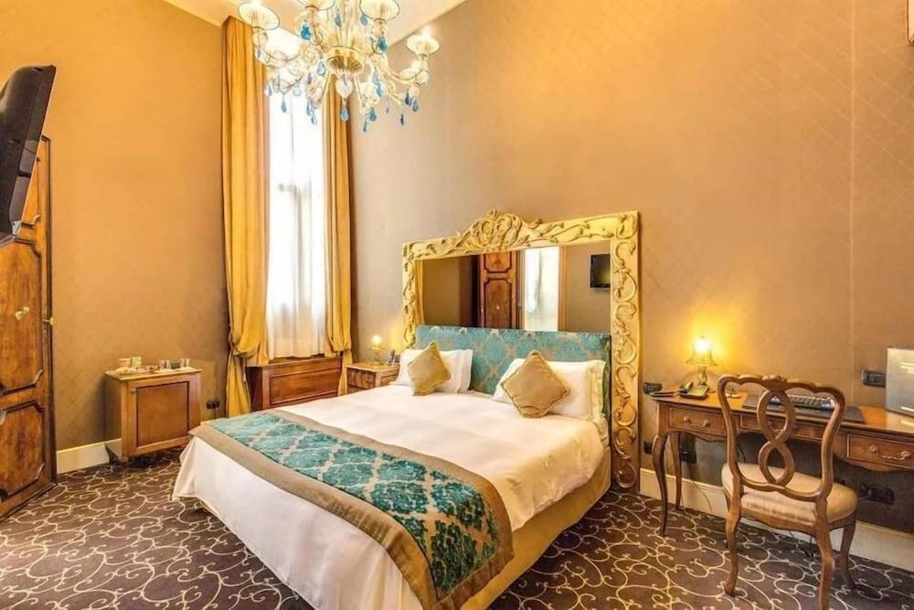 Pesaro Palace Venesia Bagian luar foto