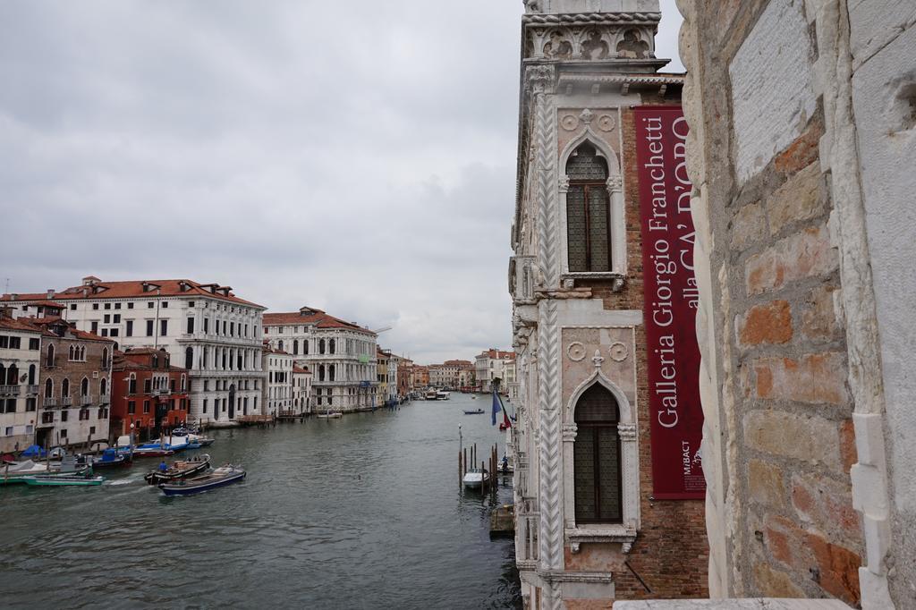 Pesaro Palace Venesia Bagian luar foto